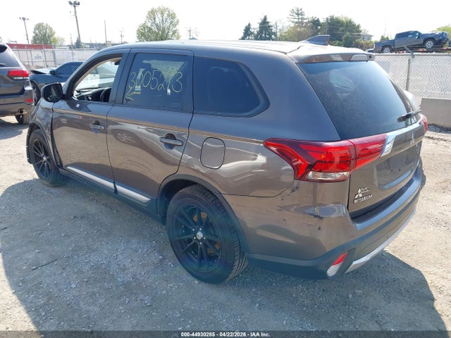 Mitsubishi Outlander Es