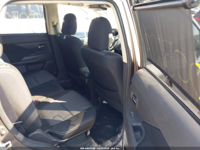 Mitsubishi Outlander Es