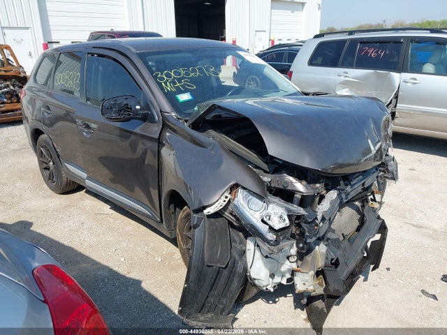 Salvage Mitsubishi Outlander Image