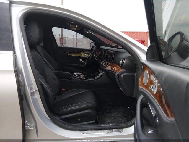 Mercedes-Benz E-Class 4matic