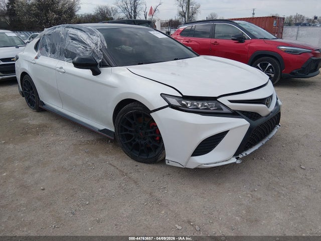 Salvage Toyota Camry Image
