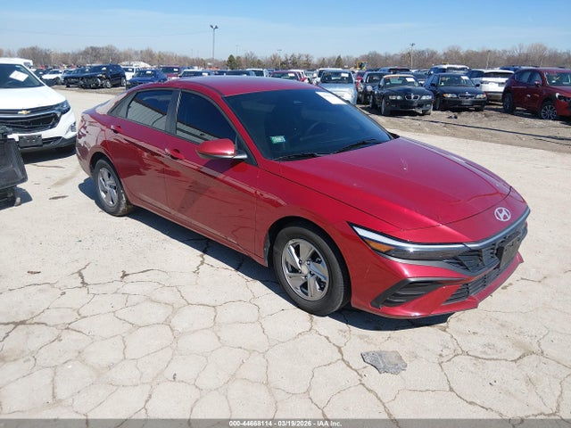 Salvage Hyundai ELANTRA Image
