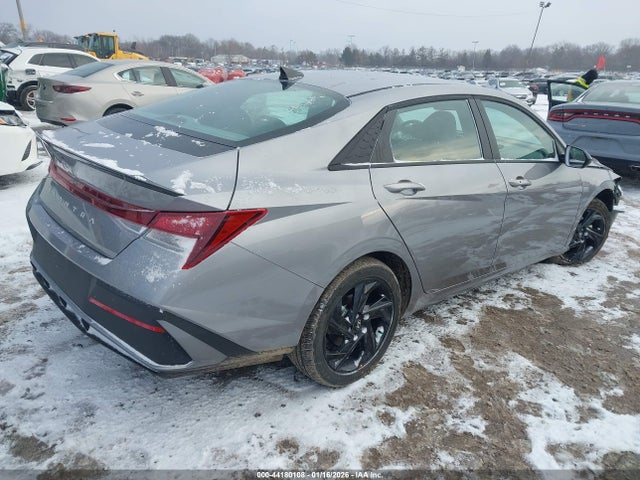 Hyundai ELANTRA Sel Sport