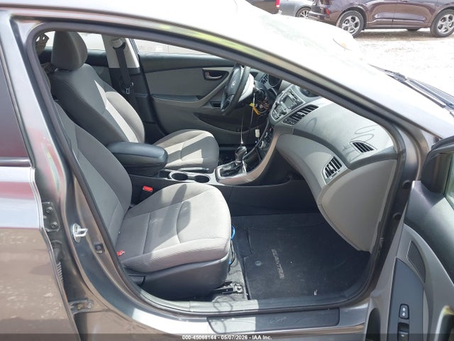 Hyundai ELANTRA Se