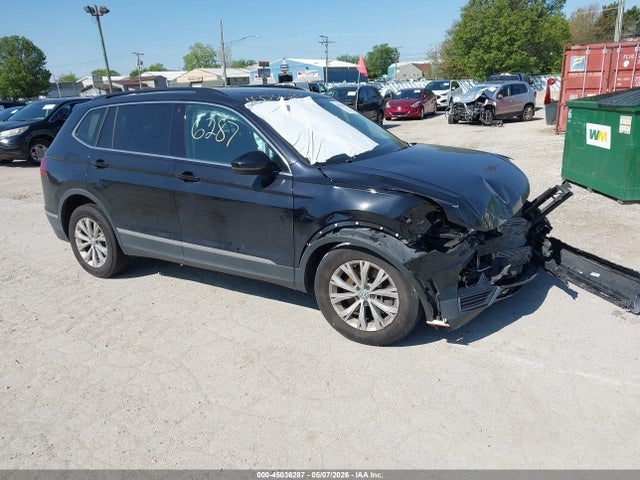 Salvage Volkswagen Tiguan Image