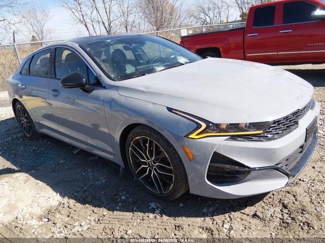 Salvage Kia K5 Image