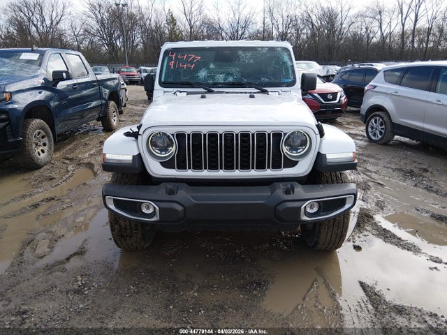 Jeep Wrangler 4-door Sahara 4x4