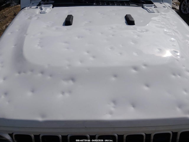 Jeep Wrangler 4-door Sahara 4x4