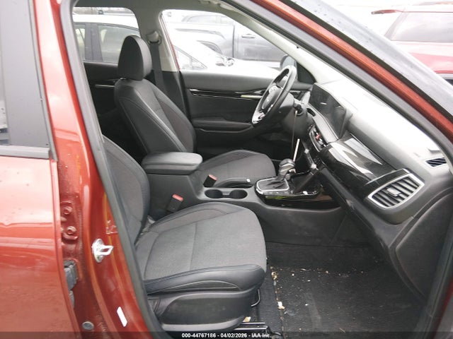 Kia Seltos S