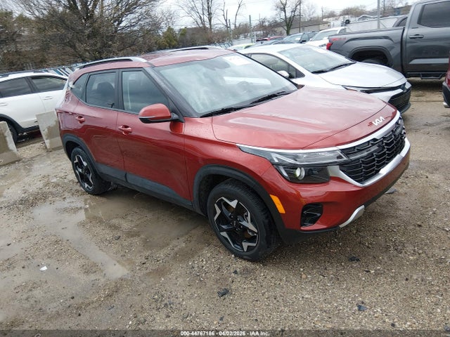 Salvage Kia Seltos Image