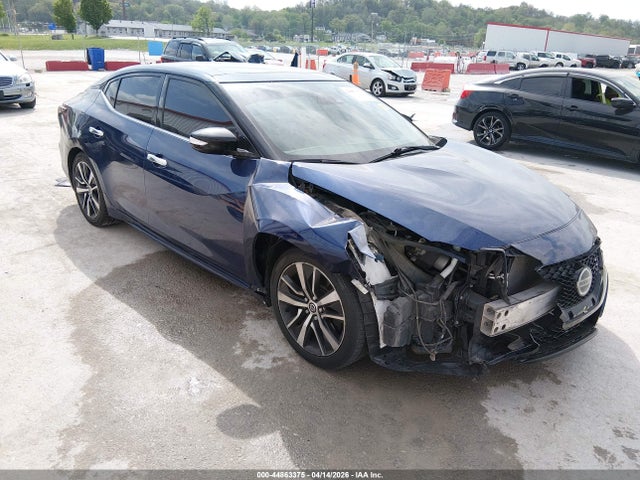 Salvage Nissan Maxima Image