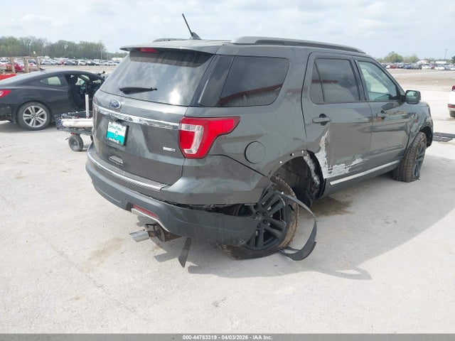 Ford Explorer Xlt