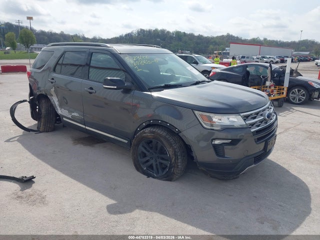Salvage Ford Explorer Image
