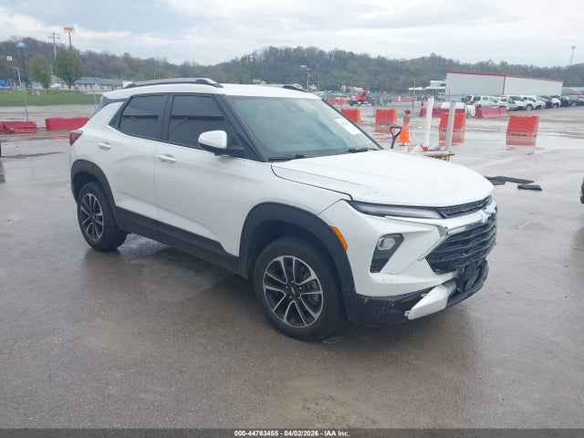 Salvage Chevrolet Trailblazer Image