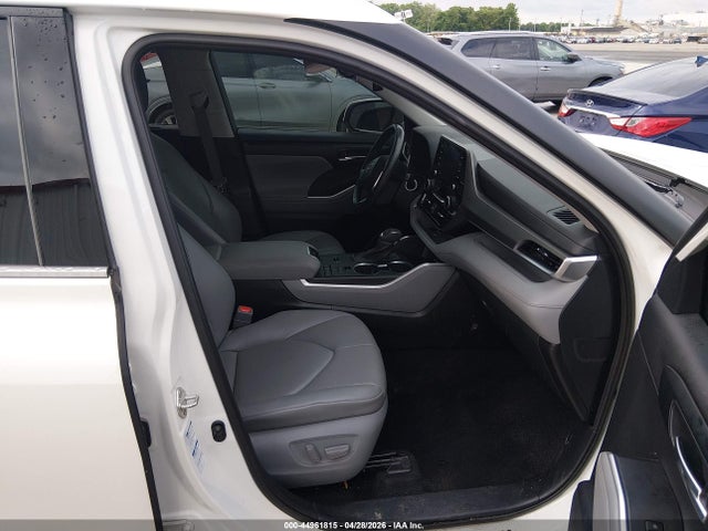 Toyota Highlander Hybrid Xle