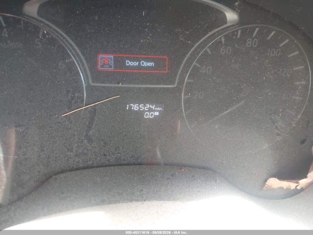 Nissan Pathfinder Platinum