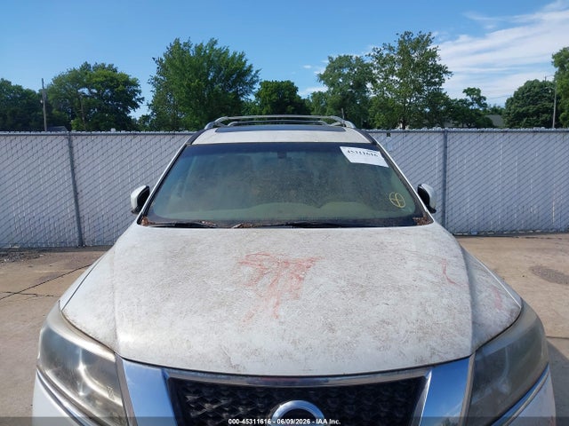 Nissan Pathfinder Platinum