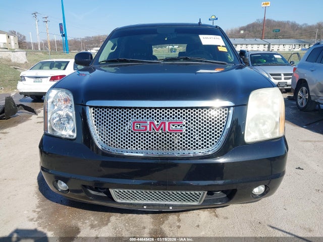 GMC Yukon Denali