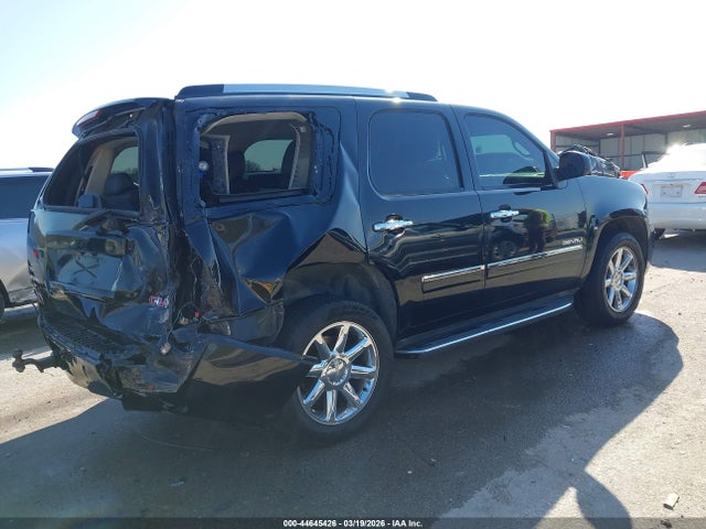 GMC Yukon Denali