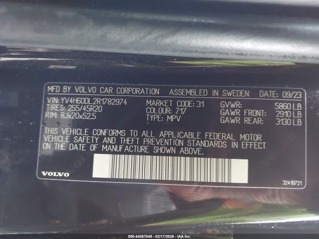 Volvo Xc60 Recharge Plug-in Hybrid T8 Plus Dark Theme
