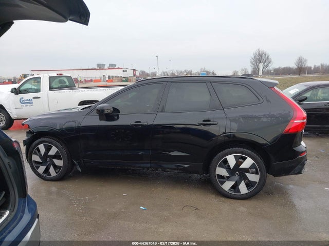 Volvo Xc60 Recharge Plug-in Hybrid T8 Plus Dark Theme