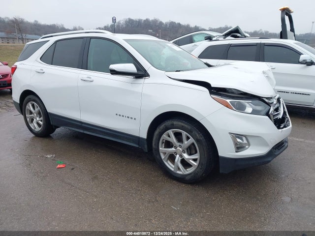 Salvage Chevrolet Equinox Image