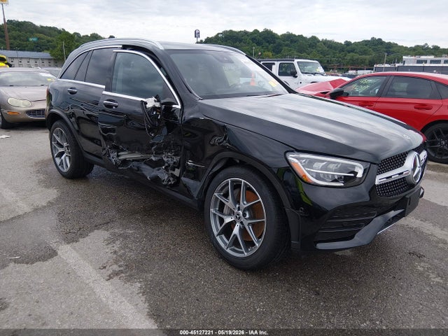 Salvage Mercedes-Benz GLC Image