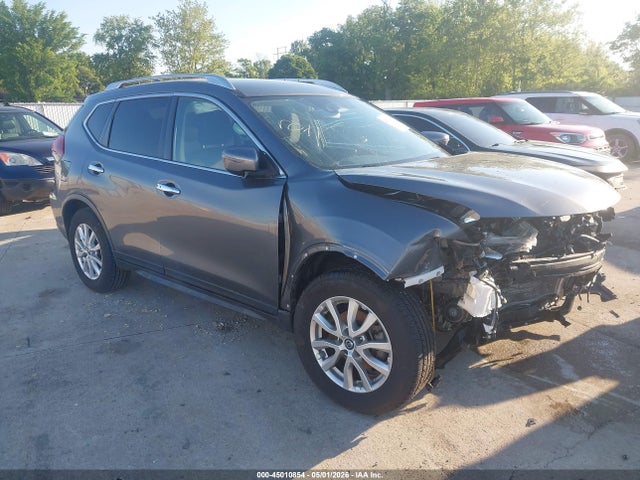 Salvage Nissan Rogue Image