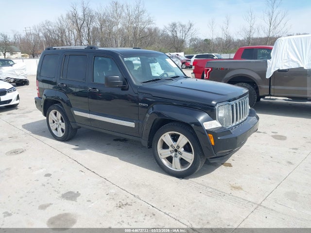 Salvage Jeep Liberty Image