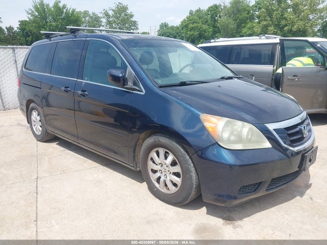 Salvage Honda Odyssey Image