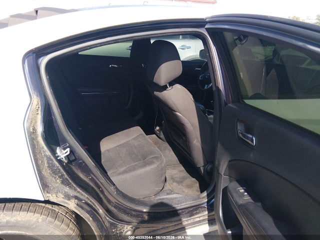 Dodge Charger Se