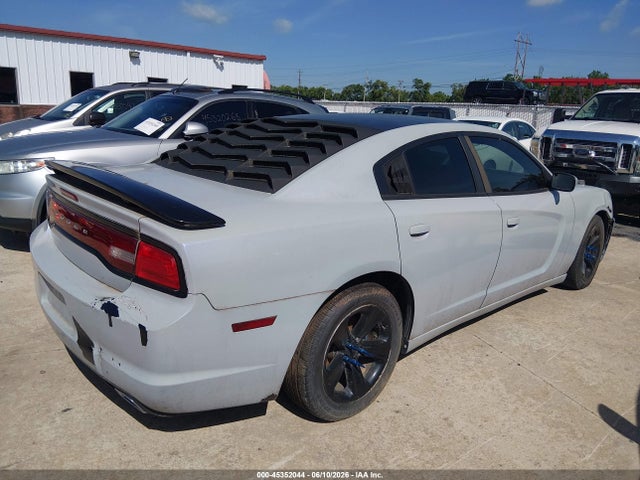 Dodge Charger Se