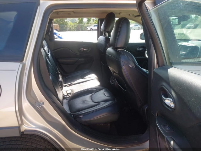 Jeep Cherokee Sport
