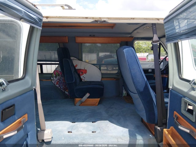 Dodge Ram Van B250