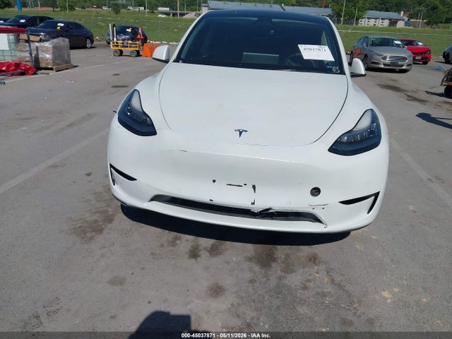 Tesla Model Y Standard Range Rear-wheel Drive