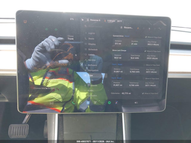 Tesla Model Y Standard Range Rear-wheel Drive