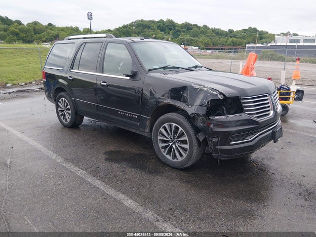 Salvage Lincoln Navigator Image