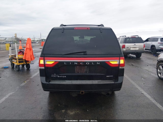 Lincoln Navigator Select