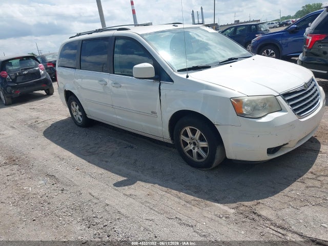 Salvage Chrysler Town & Country Image