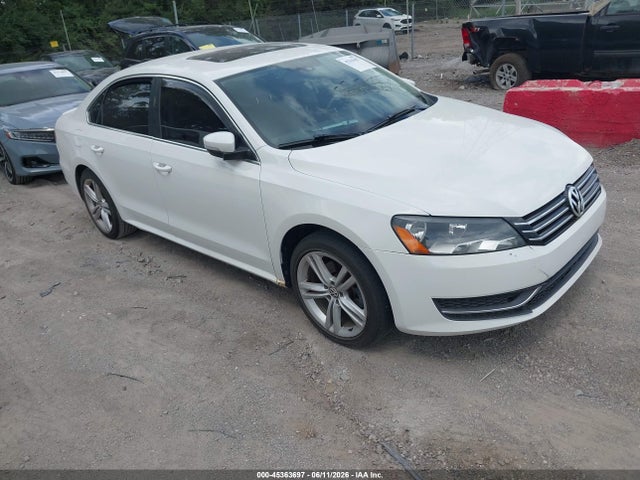 Salvage Volkswagen Passat Image