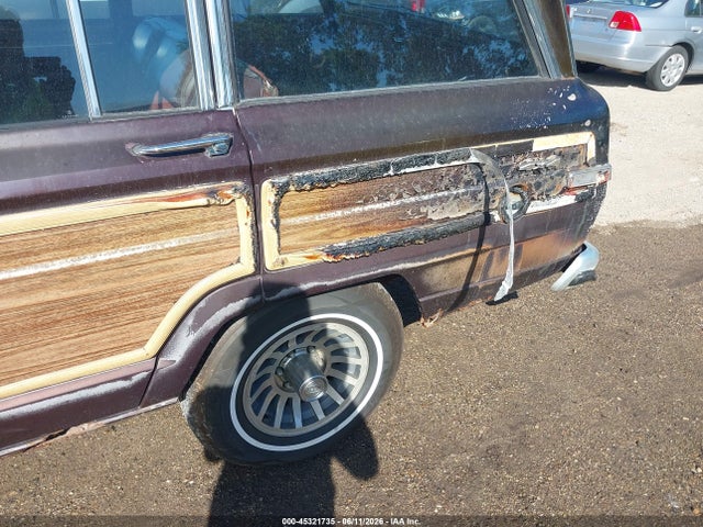 Jeep Grand Wagoneer