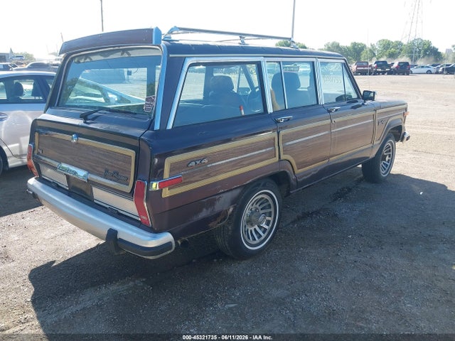 Jeep Grand Wagoneer