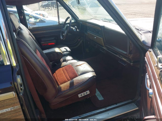 Jeep Grand Wagoneer