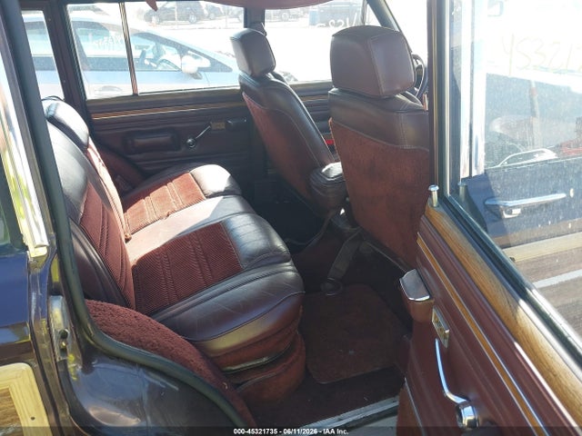 Jeep Grand Wagoneer