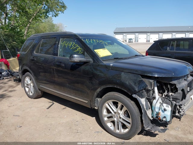 Salvage Ford Explorer Image