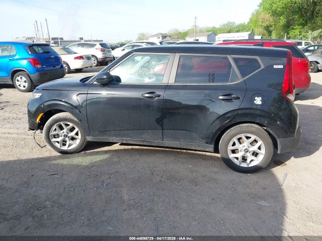 Kia Soul Lx