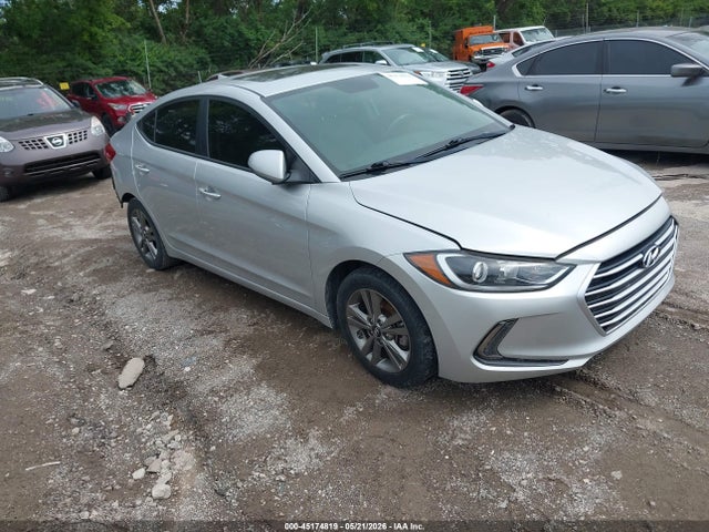 Salvage Hyundai ELANTRA Image