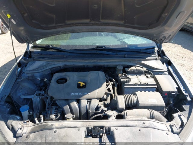 Hyundai ELANTRA Sel