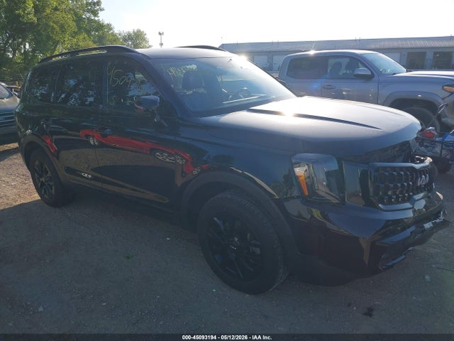 Salvage Kia Telluride Image