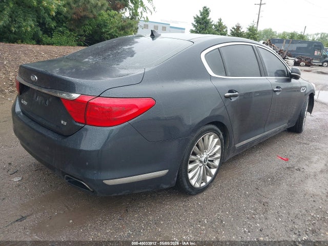 Kia K900 Luxury
